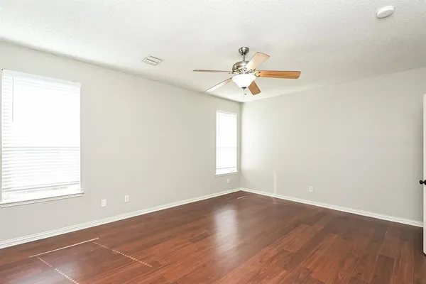 $2,190 | 4817 Palm Ridge Drive, Fort Worth, TX 76133