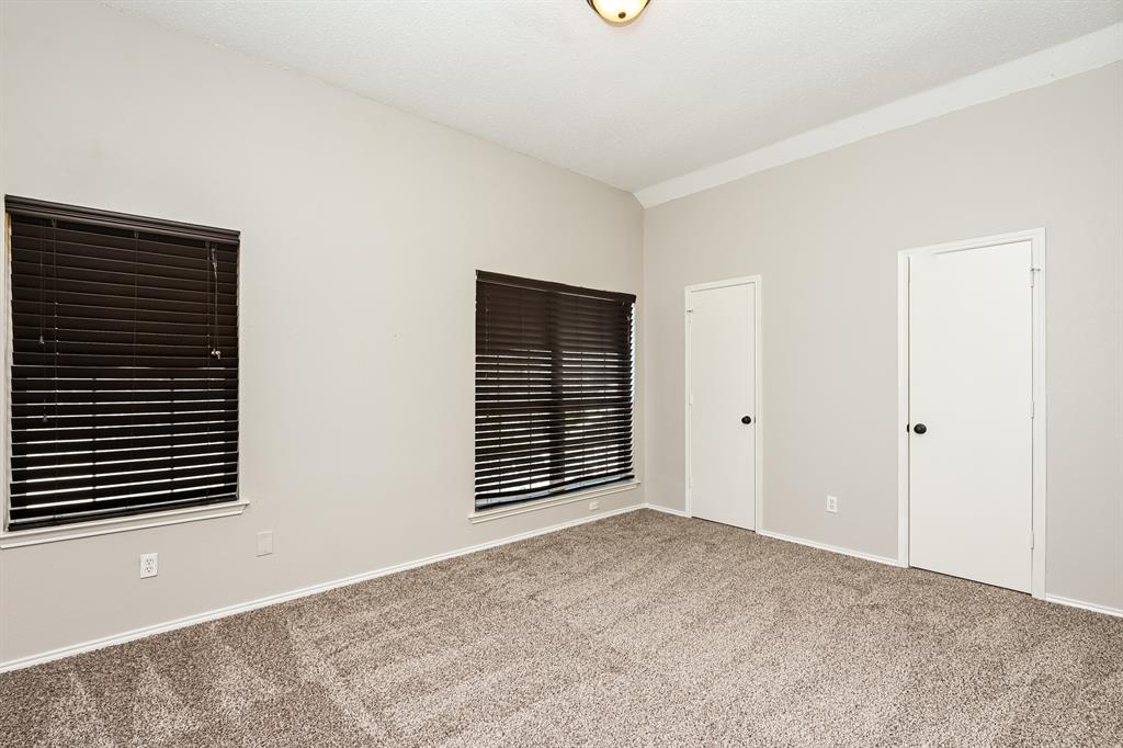 4817 Palm Ridge Drive Fort Worth, TX 76133 - Photo 13 of 18