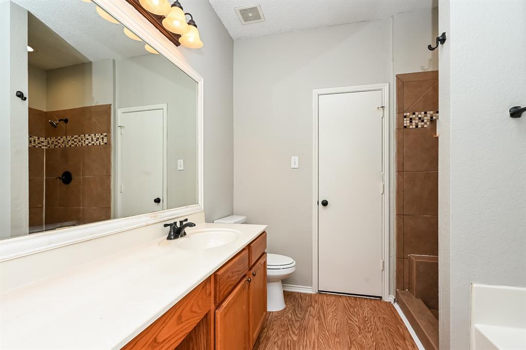 4817 Palm Ridge Drive Fort Worth, TX 76133 - Photo 16 of 18