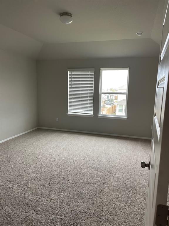100 Crescent Street Georgetown, TX 78626 - Photo 6 of 17 an empty room with a window