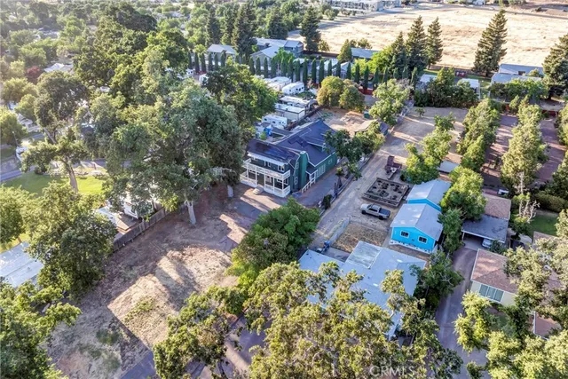 a view of house and outdoor space