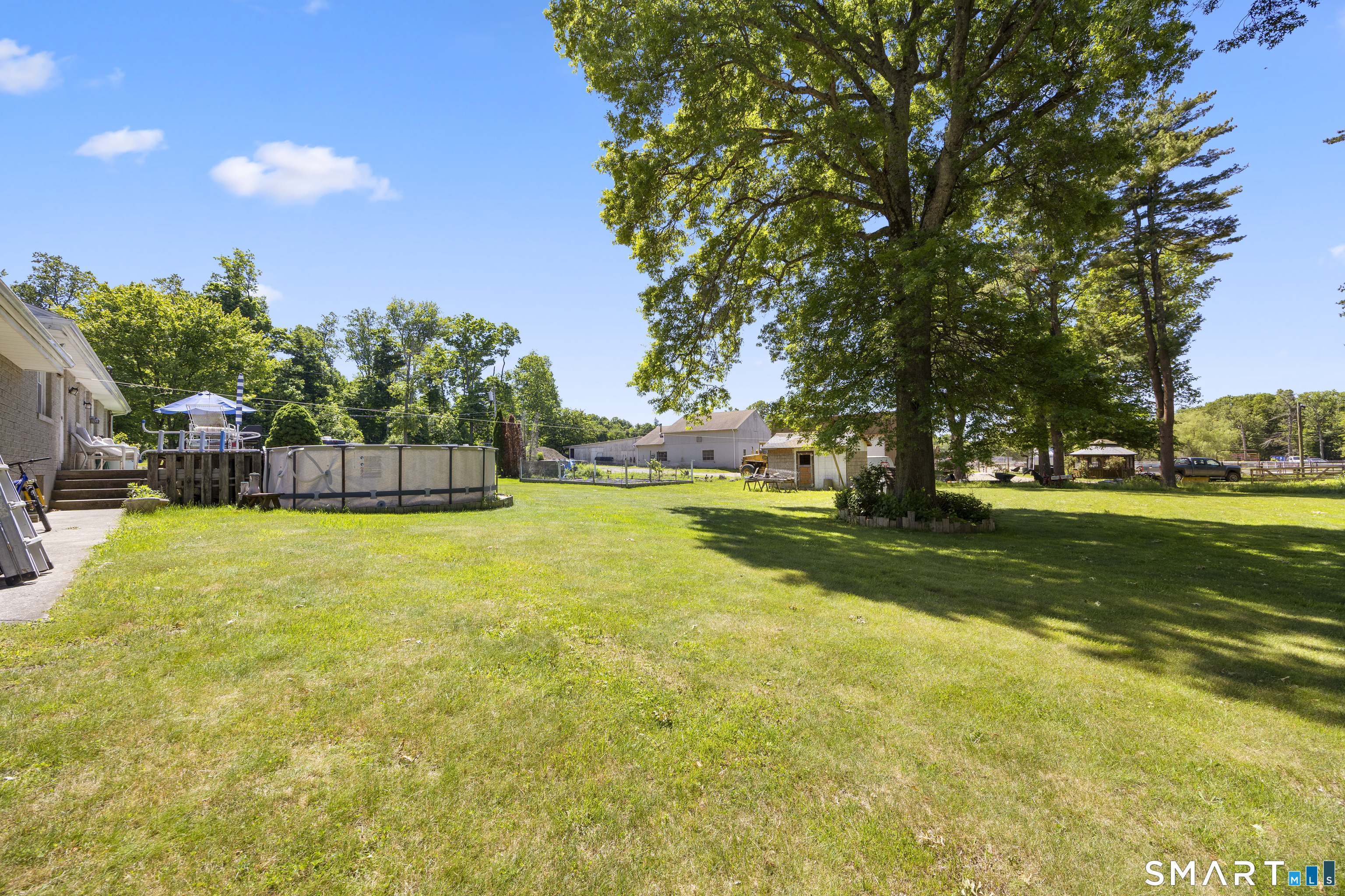 186 Schaffer Road Bethany, CT 06524 - Photo 25 of 34