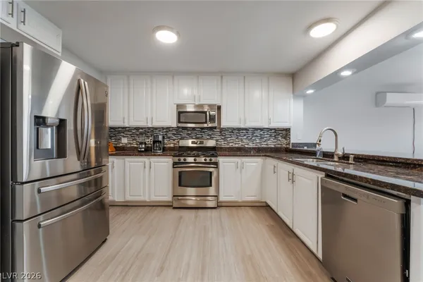 $3,500 | 3992 Chinchilla Avenue, Las Vegas, NV 89121