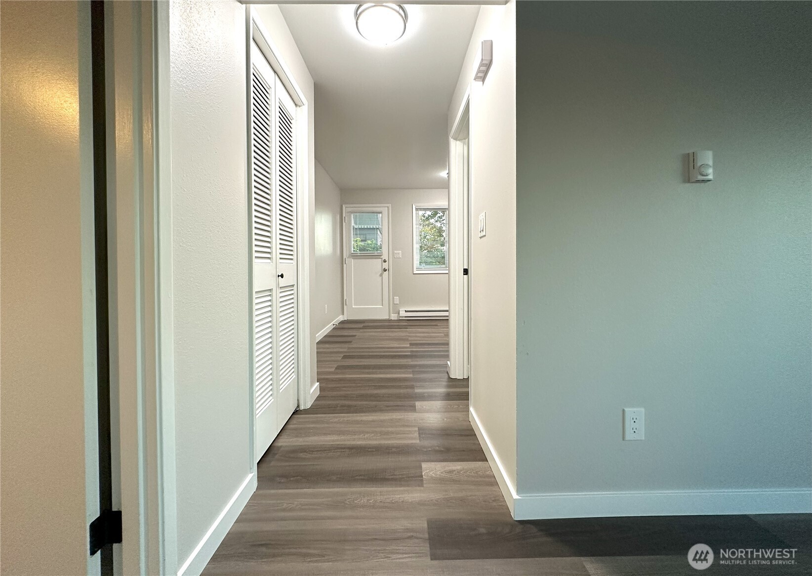 2501 Rucker Avenue Everett, WA 98201 - Photo 32 of 37 Gallery Image 32