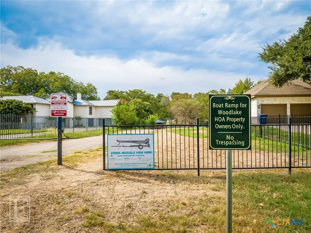 $499,999 | 249 Sandpiper Lane, McQueeney, TX 78123