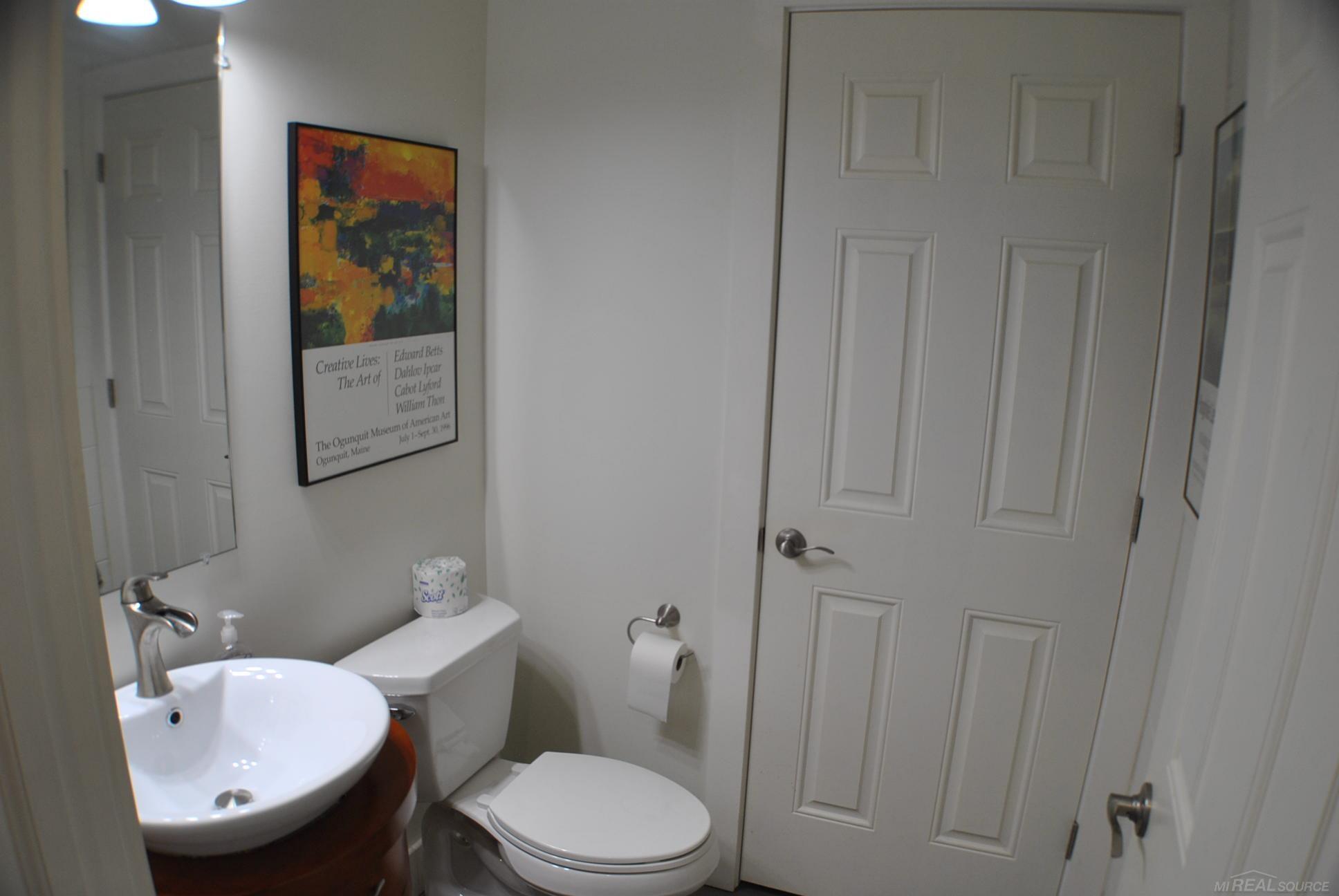 1128 Minnesota Road Port Huron, MI 48060 - Photo 6 of 40