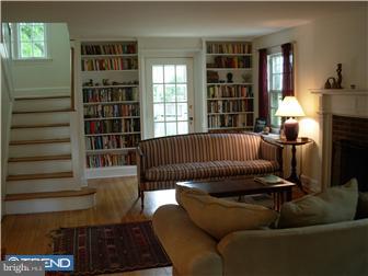 7 Snowden Road Bala Cynwyd, PA 19004 - Photo 2 of 7 Living Room