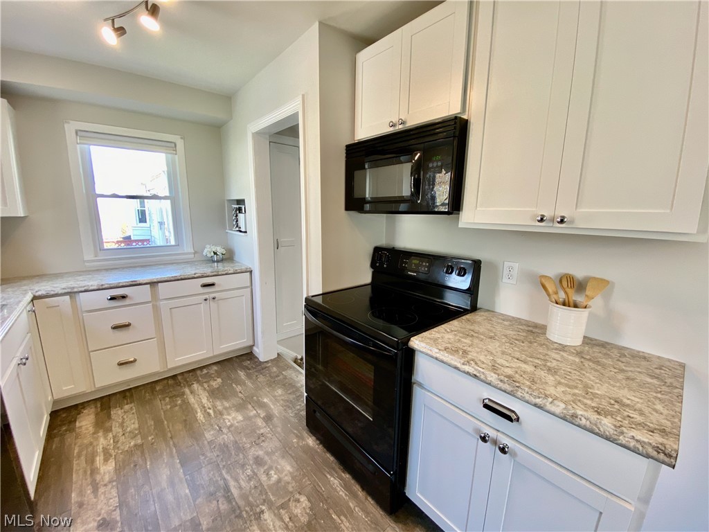 1764 Brainard Road Lyndhurst, OH 44124 - Photo 9 of 27