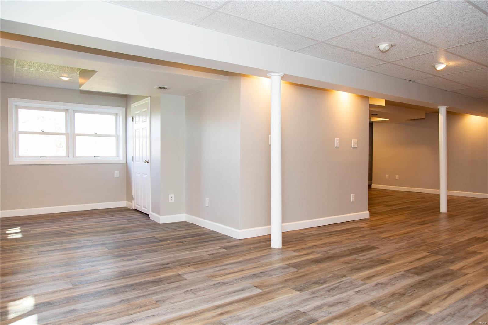 4345 Ringer Road St. Louis, MO 63129 - Photo 12 of 14 Gallery Image 12