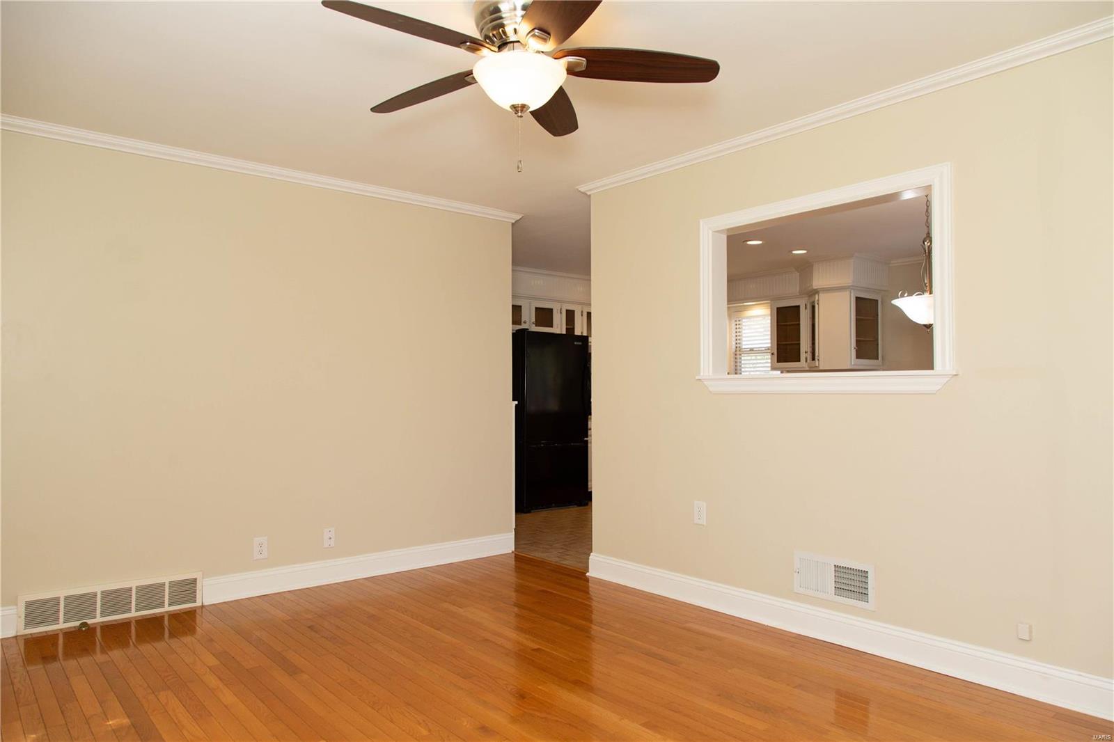 4345 Ringer Road St. Louis, MO 63129 - Photo 3 of 14 Gallery Image 3