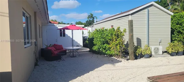 $6,200 | South Miami, South Miami, FL 33143