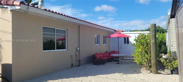 $6,200 | South Miami, South Miami, FL 33143