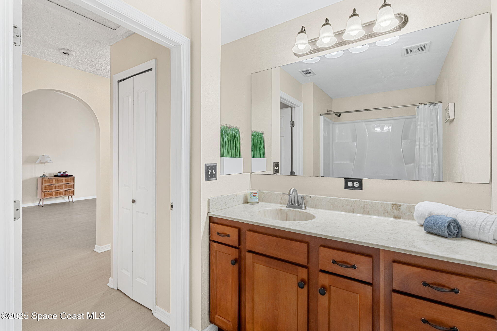 1518 Reed Street Northwest Palm Bay, FL 32907 - Photo 16 of 27 18-web-or-mls-DSC09991-HDR