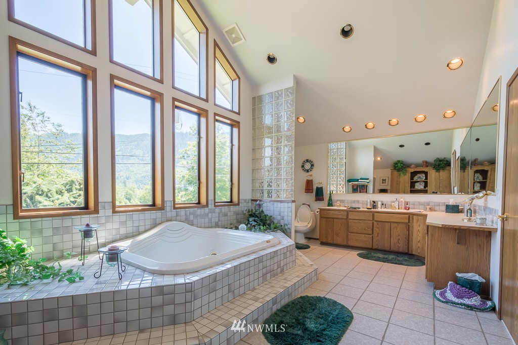 517 Davis Lake Road Morton, WA 98356 - Photo 12 of 23 Gallery Image 12