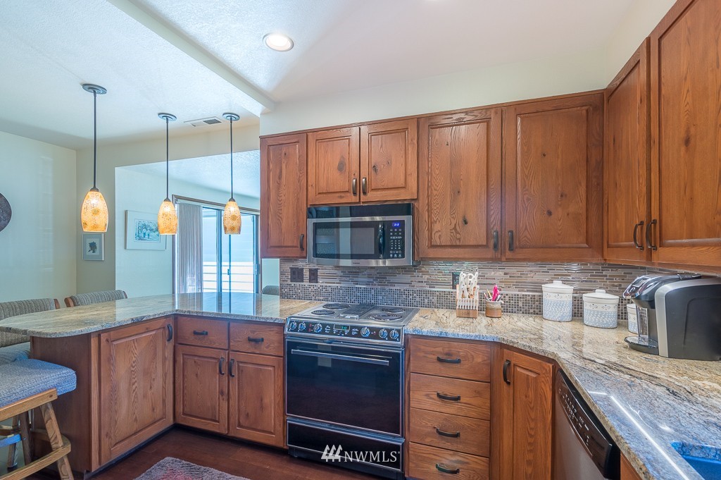 517 Davis Lake Road Morton, WA 98356 - Photo 5 of 23 Gallery Image 5