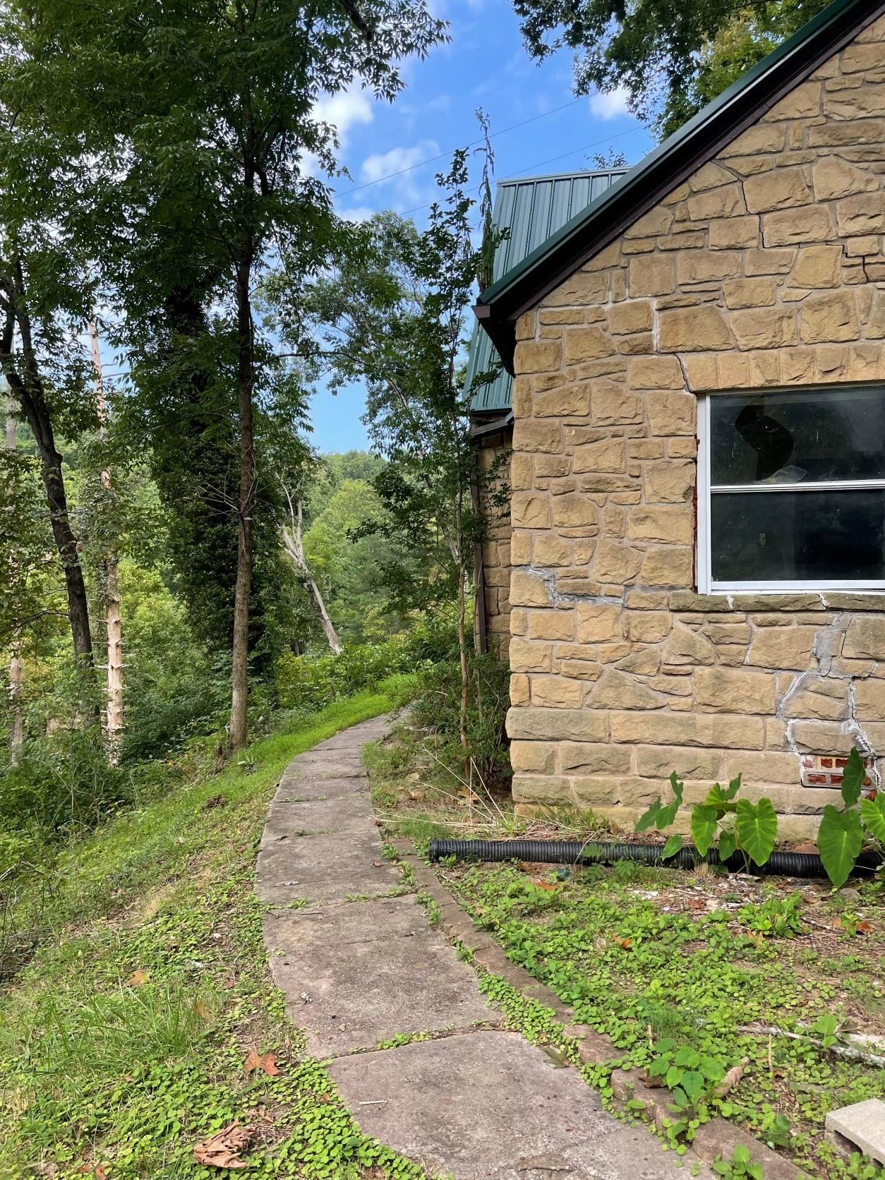 4100 5th Street Road Huntington, WV 25701 - Photo 18 of 23 Gallery Image 18