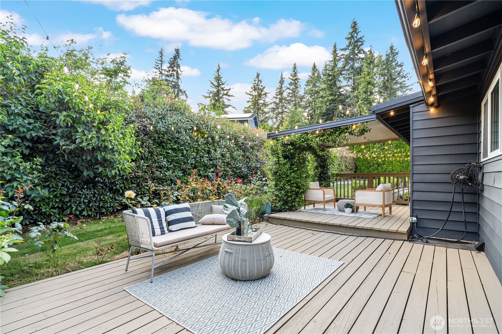 2539 128th Avenue Southeast Bellevue, WA 98005 - Photo 37 of 39 a view of outdoor sitting area with furniture