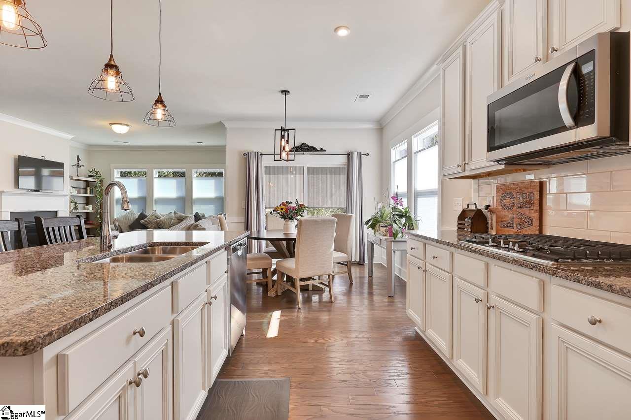 133 Redcroft Drive Greer, SC 29651 - Photo 6 of 31