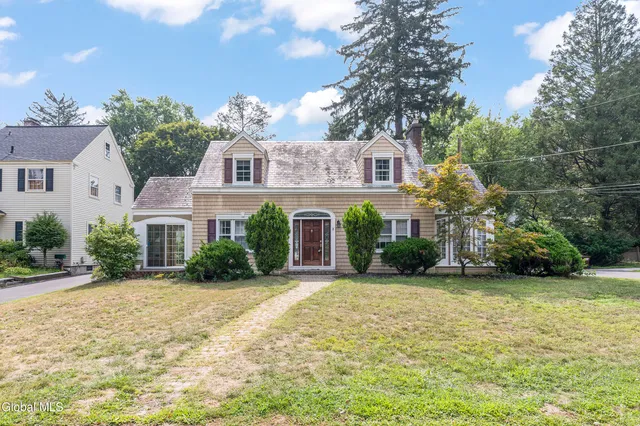 $3,000 | 8 Furman Place, Bethlehem, NY 12054