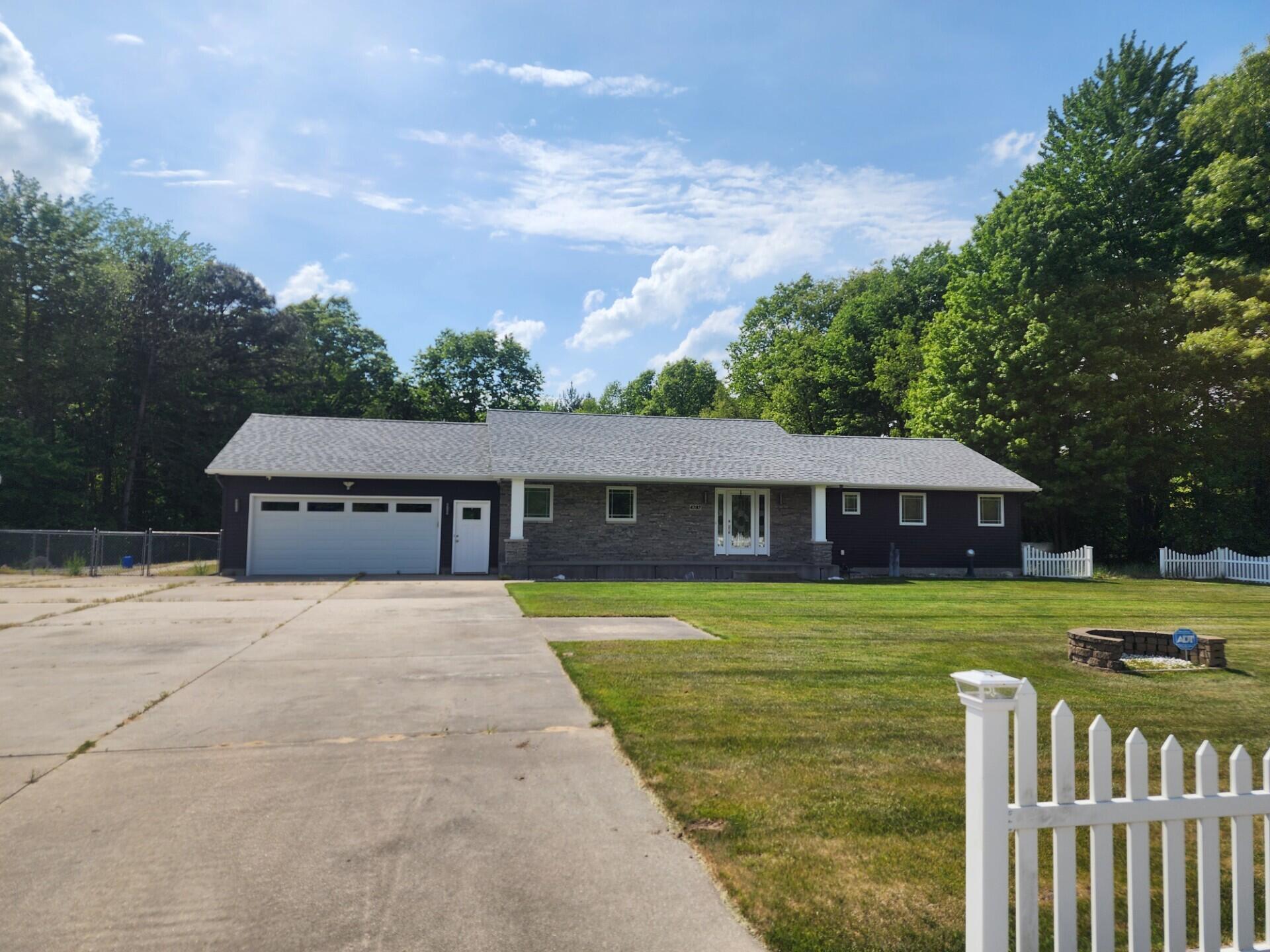 4787 Maple Island Road Fruitport, MI 49415 - Photo 32 of 37 thumbnail_1000002869