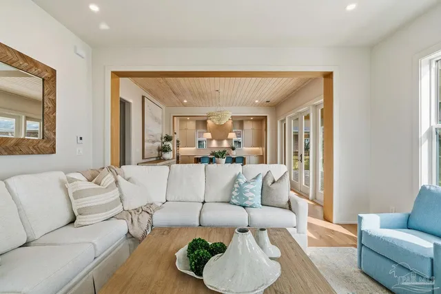 $2,850,000 | 803 Bayshore Drive, Pensacola, FL 32507