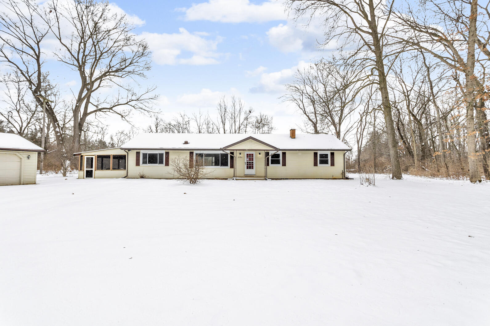 7591 Ann Arbor Road Jackson, MI 49201 - Photo 2 of 41 0N0A8735