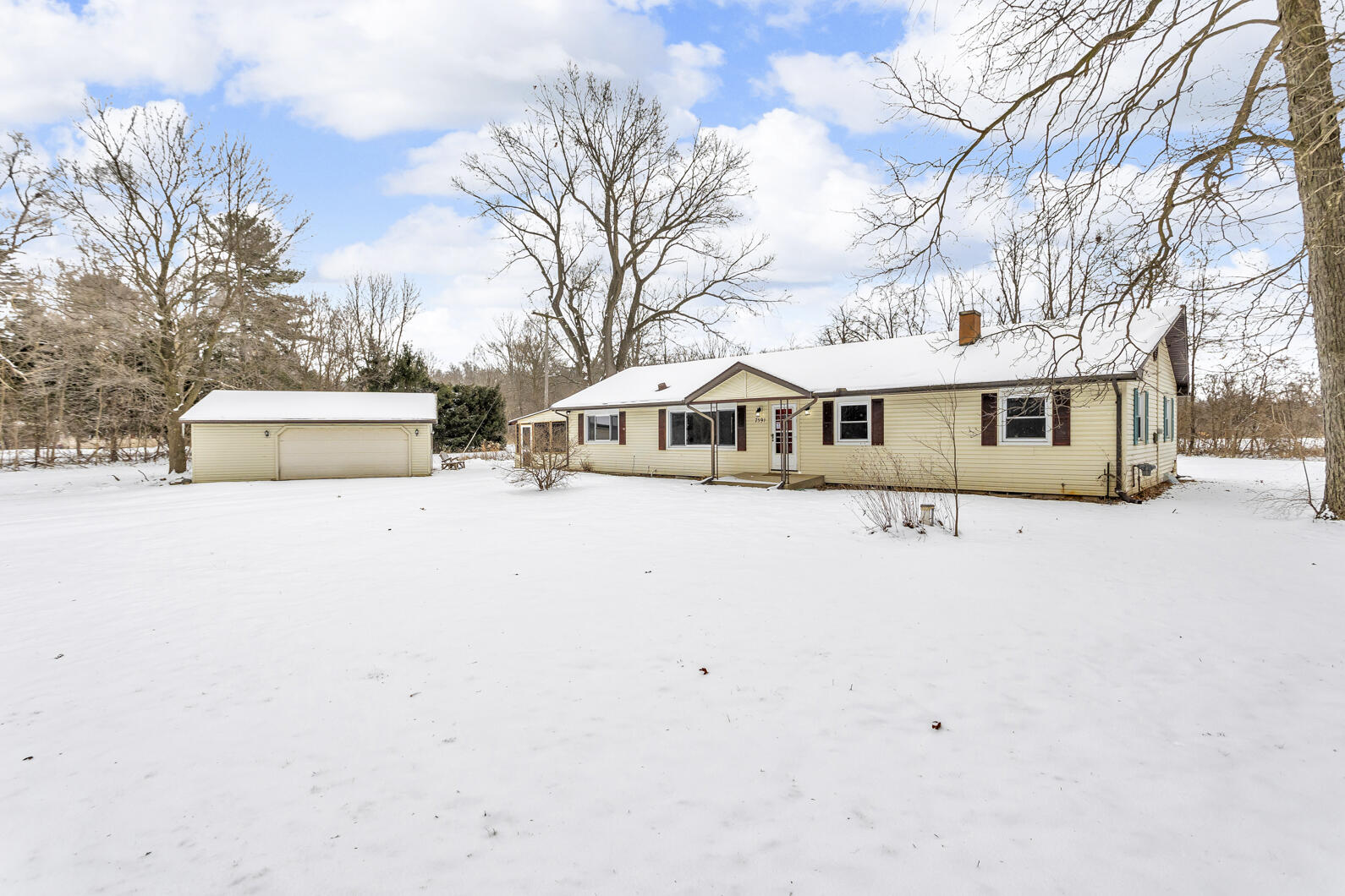 7591 Ann Arbor Road Jackson, MI 49201 - Photo 3 of 41 0N0A8736