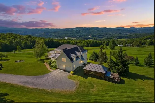 $1,400,000 | 1063 Whipple Hill Drive, Lyndon, VT 05851