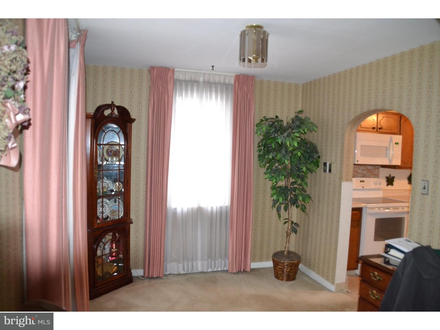 2739 Hillview Road Broomall, PA 19008 - Photo 11 of 25 Dining Room