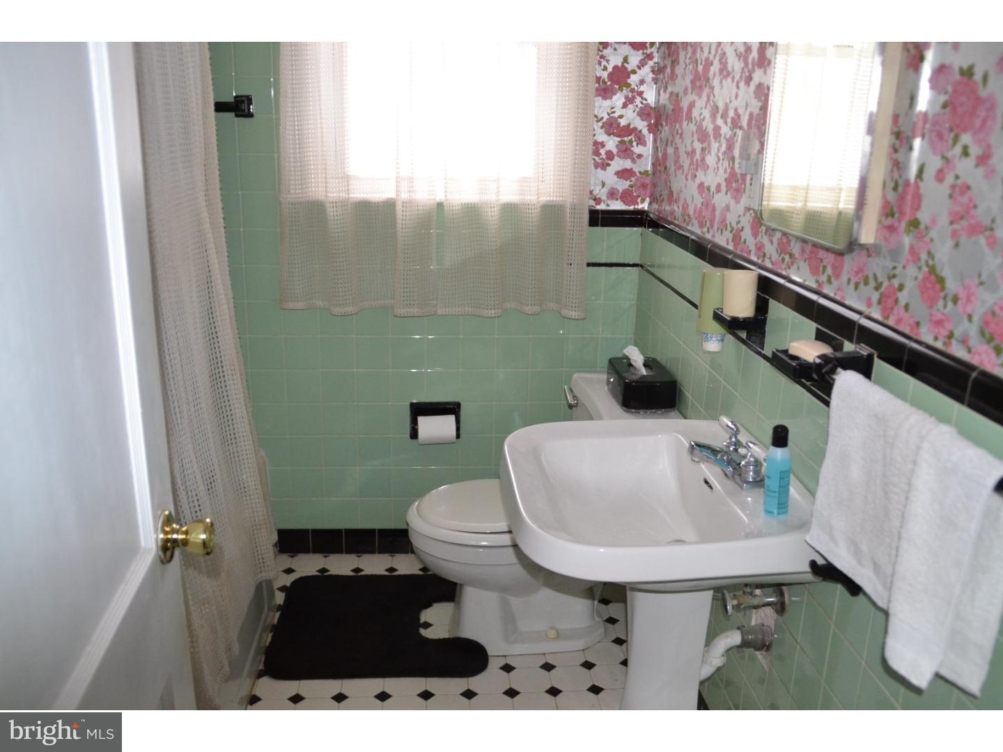 2739 Hillview Road Broomall, PA 19008 - Photo 25 of 25 Bathroom