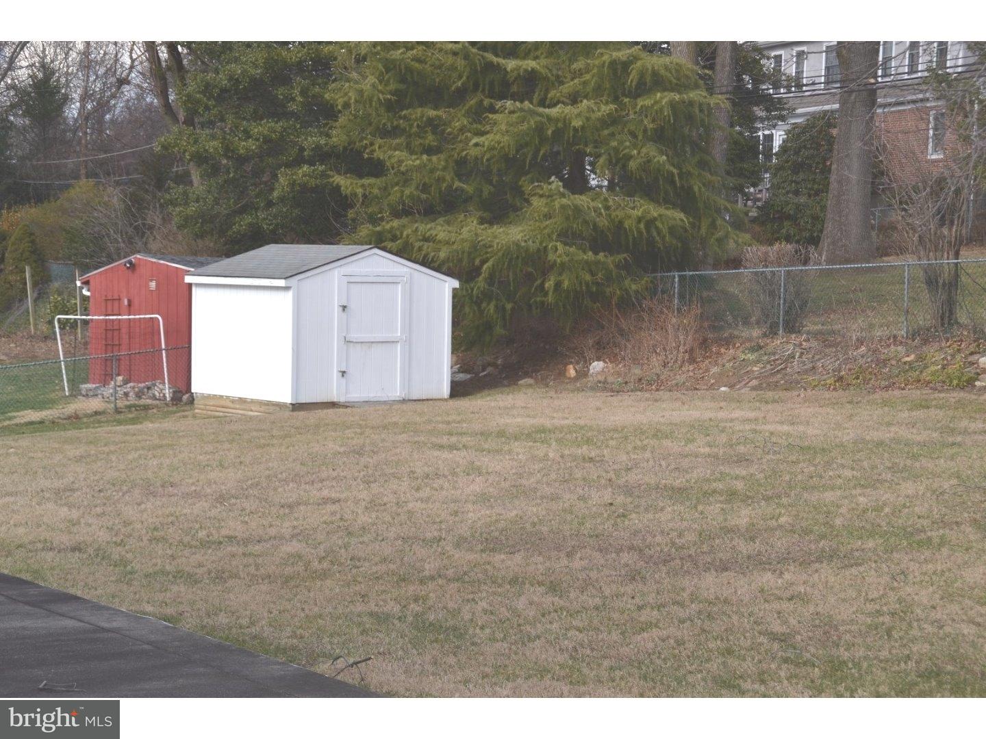 2739 Hillview Road Broomall, PA 19008 - Photo 6 of 25 Exterior Back