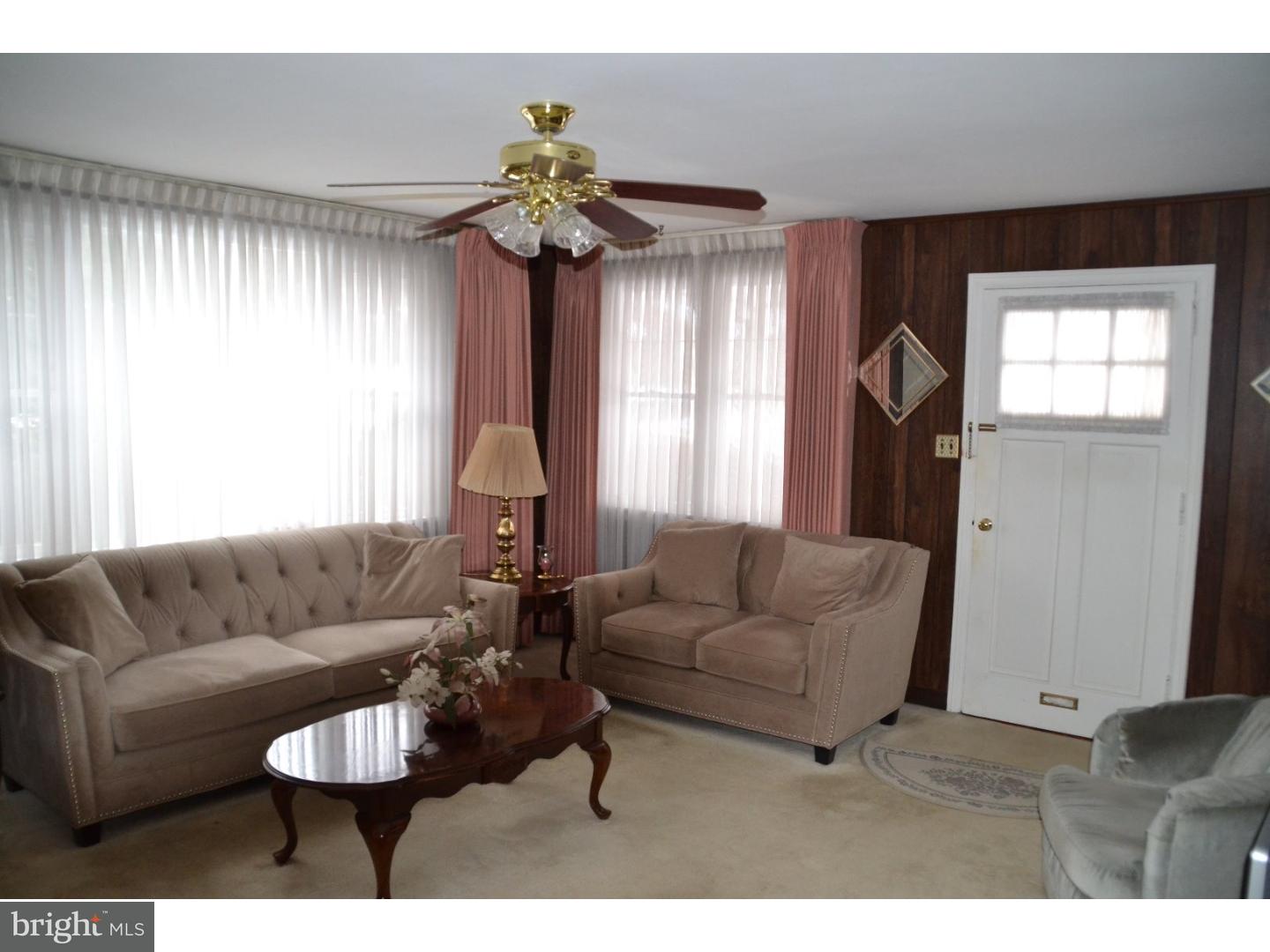 2739 Hillview Road Broomall, PA 19008 - Photo 9 of 25 Living Room