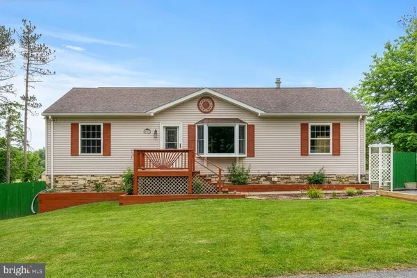 $297,500 | 505 Southern Pines Drive, Oakland, MD 21550