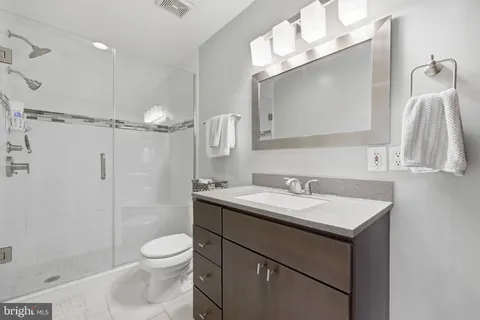 $289,000 | 5700 Chapman Mill Drive, Unit 2202, Rockville, MD 20852