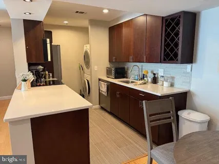 $289,000 | 5700 Chapman Mill Drive, Unit 2202, Rockville, MD 20852