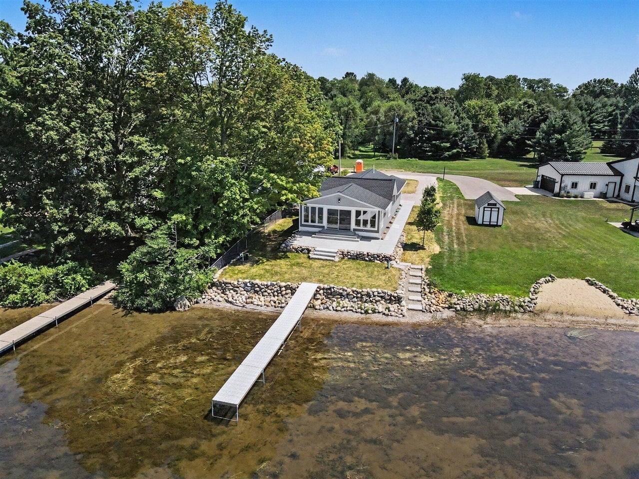 52070 Lake Avenue Three Rivers, MI 49093 - Photo 5 of 30 Gallery Image 5