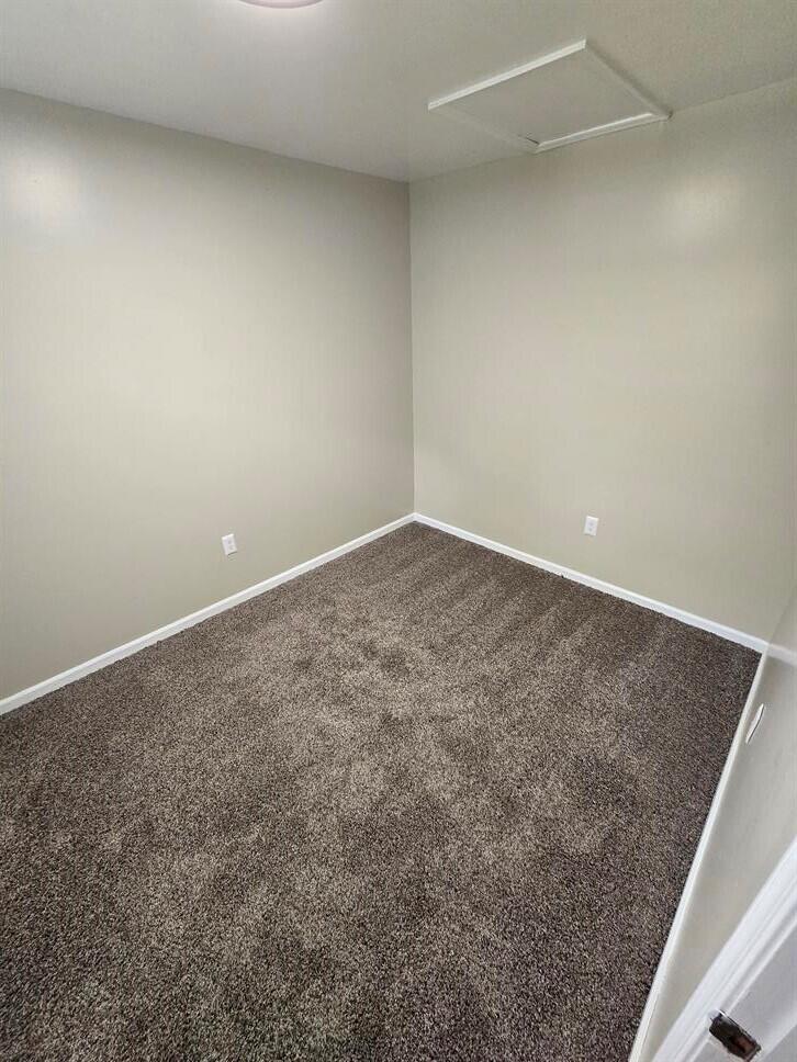 719 Townside Road Southwest, Unit 23 Roanoke, VA 24014 - Photo 3 of 8 719 Townside #23(1)