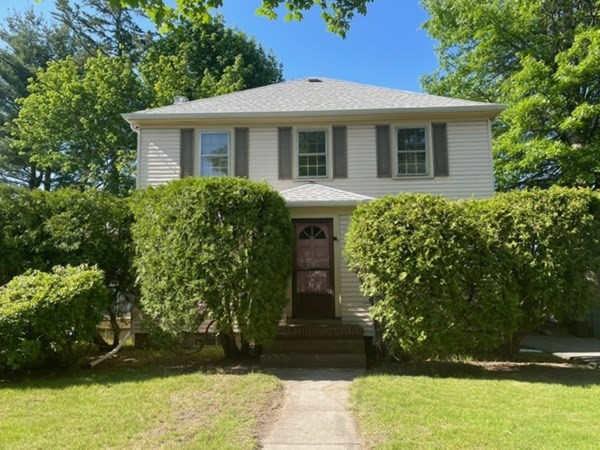 26 Wilson Road Stoneham, MA 02180 - Photo 1 of 14 Gallery Image 1