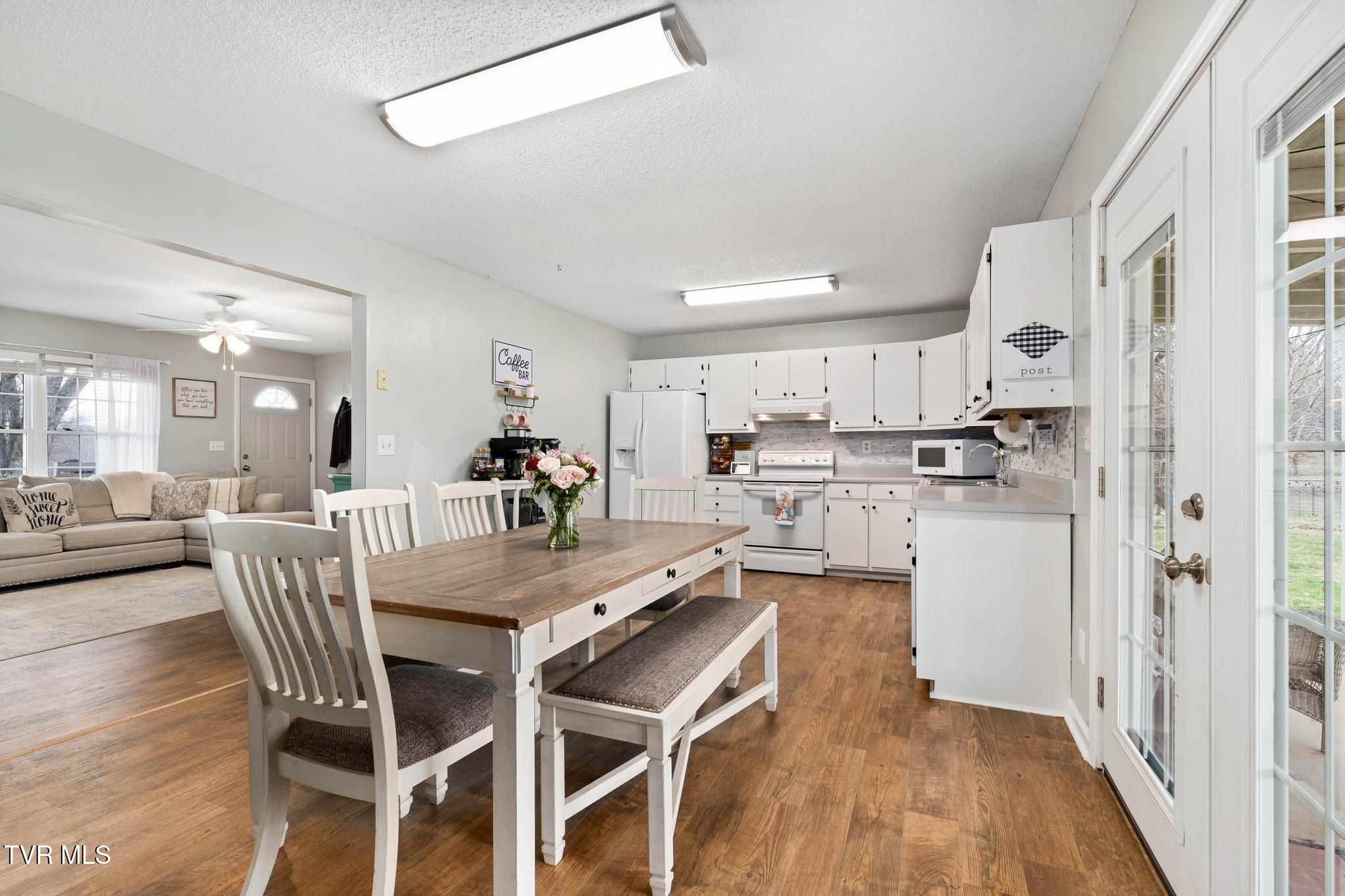 605 Old Snapps Ferry Road Chuckey, TN 37641 - Photo 13 of 44 605 Old Snapps Ferry Road (34 of 48)