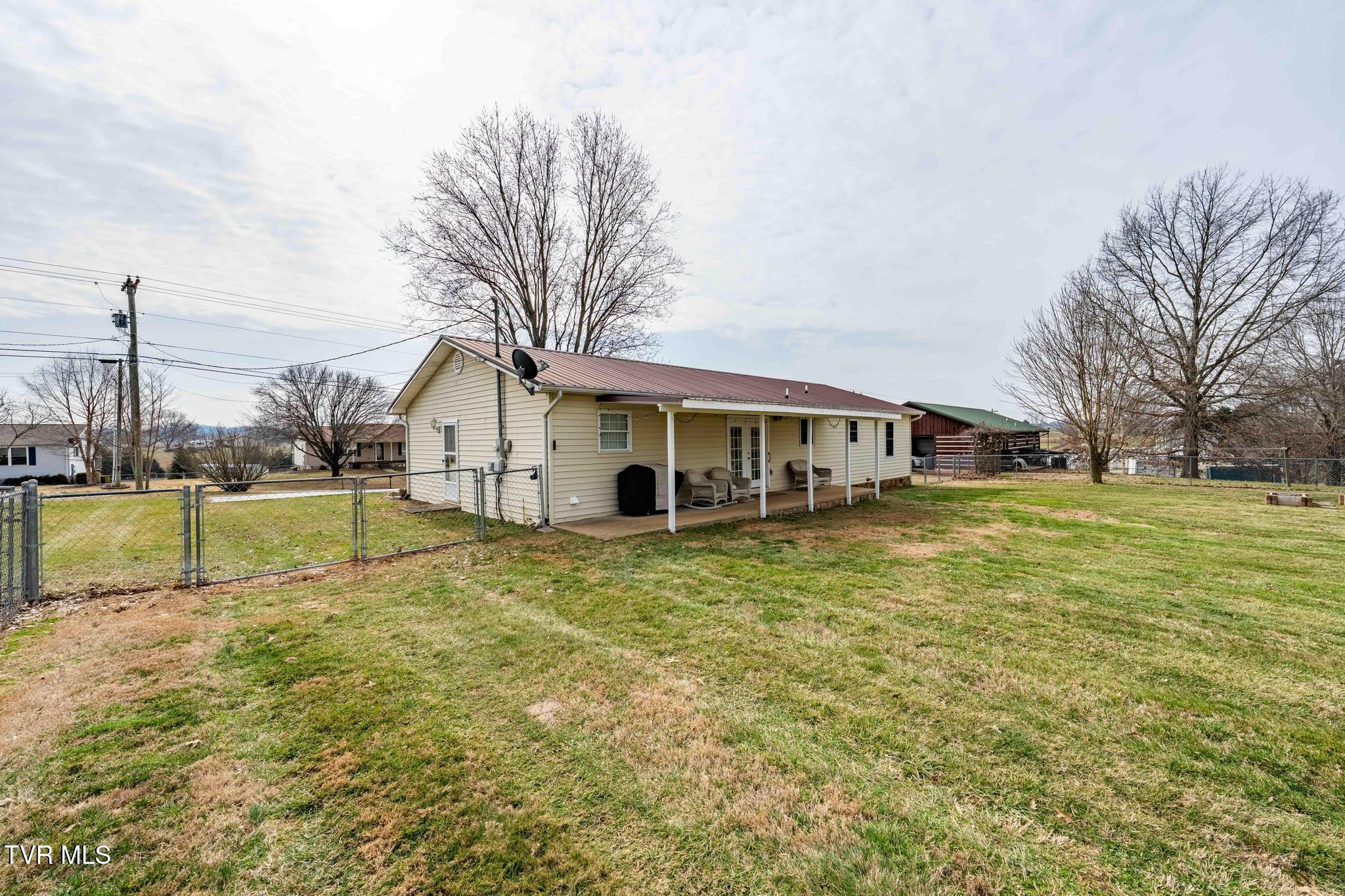 605 Old Snapps Ferry Road Chuckey, TN 37641 - Photo 28 of 44 605 Old Snapps Ferry Road (13 of 48)