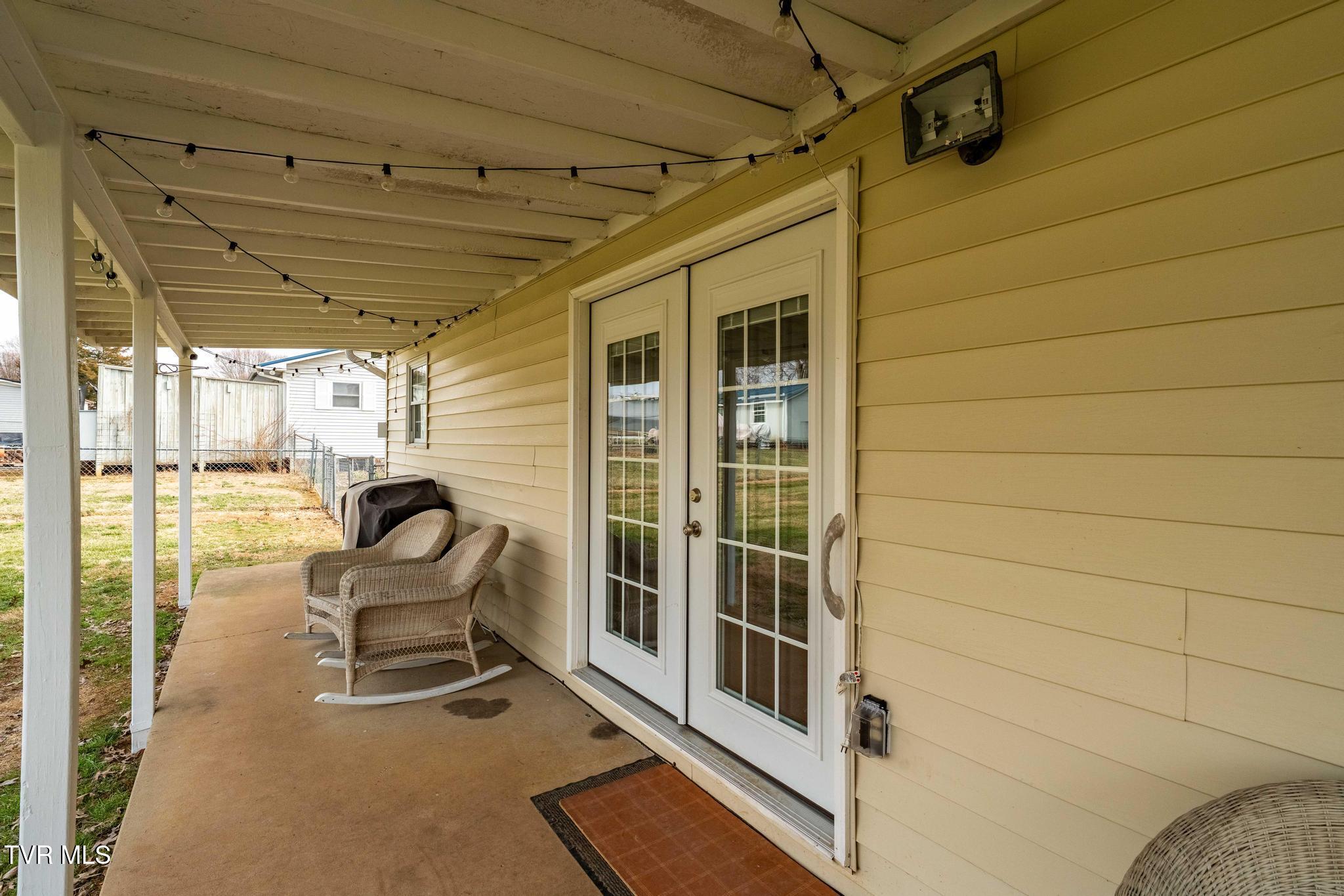 605 Old Snapps Ferry Road Chuckey, TN 37641 - Photo 34 of 44 605 Old Snapps Ferry Road (19 of 48)