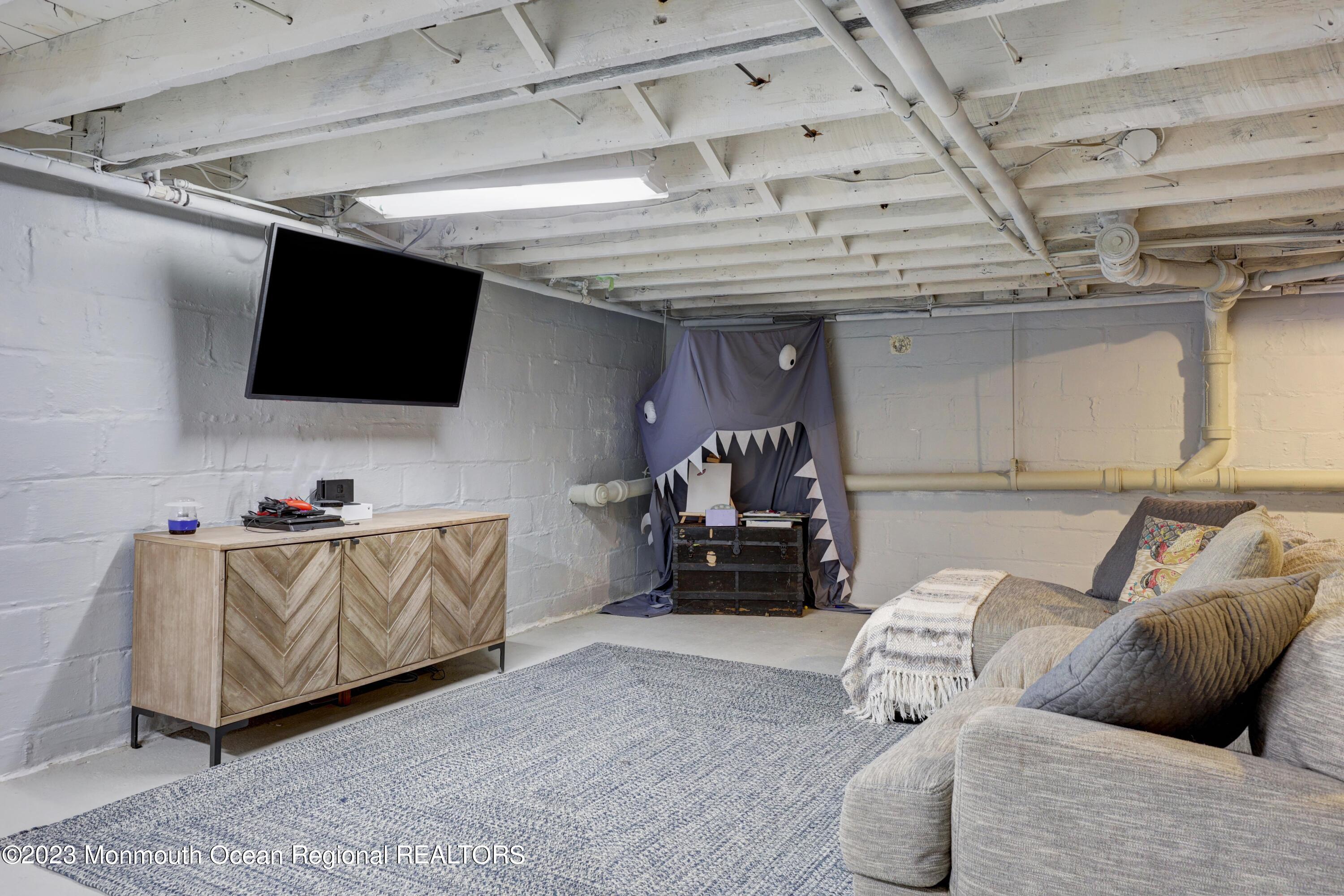 251 Oak Hill Road Red Bank, NJ 07701 - Photo 16 of 20 Basement
