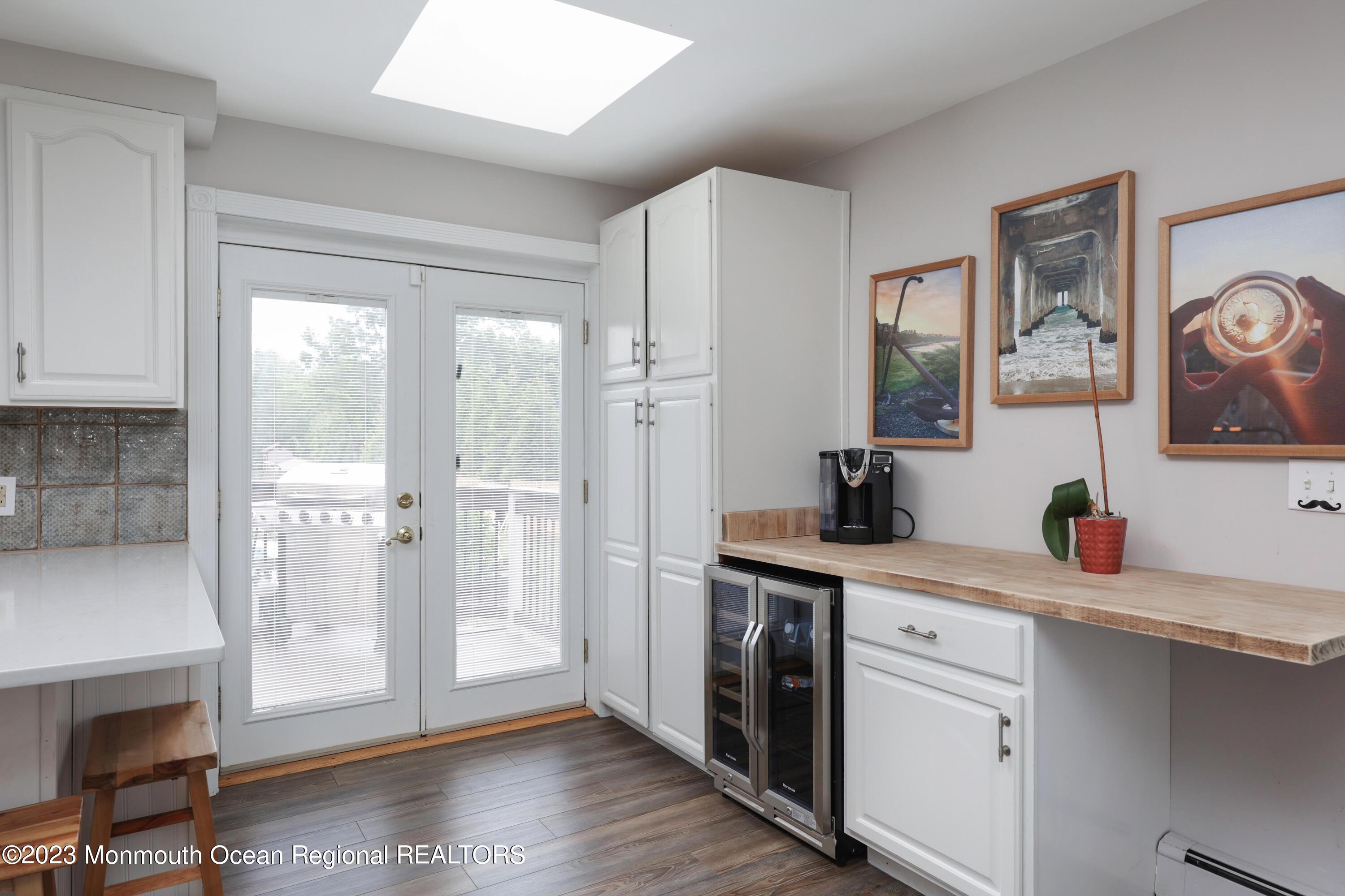 251 Oak Hill Road Red Bank, NJ 07701 - Photo 7 of 20 Kitchen