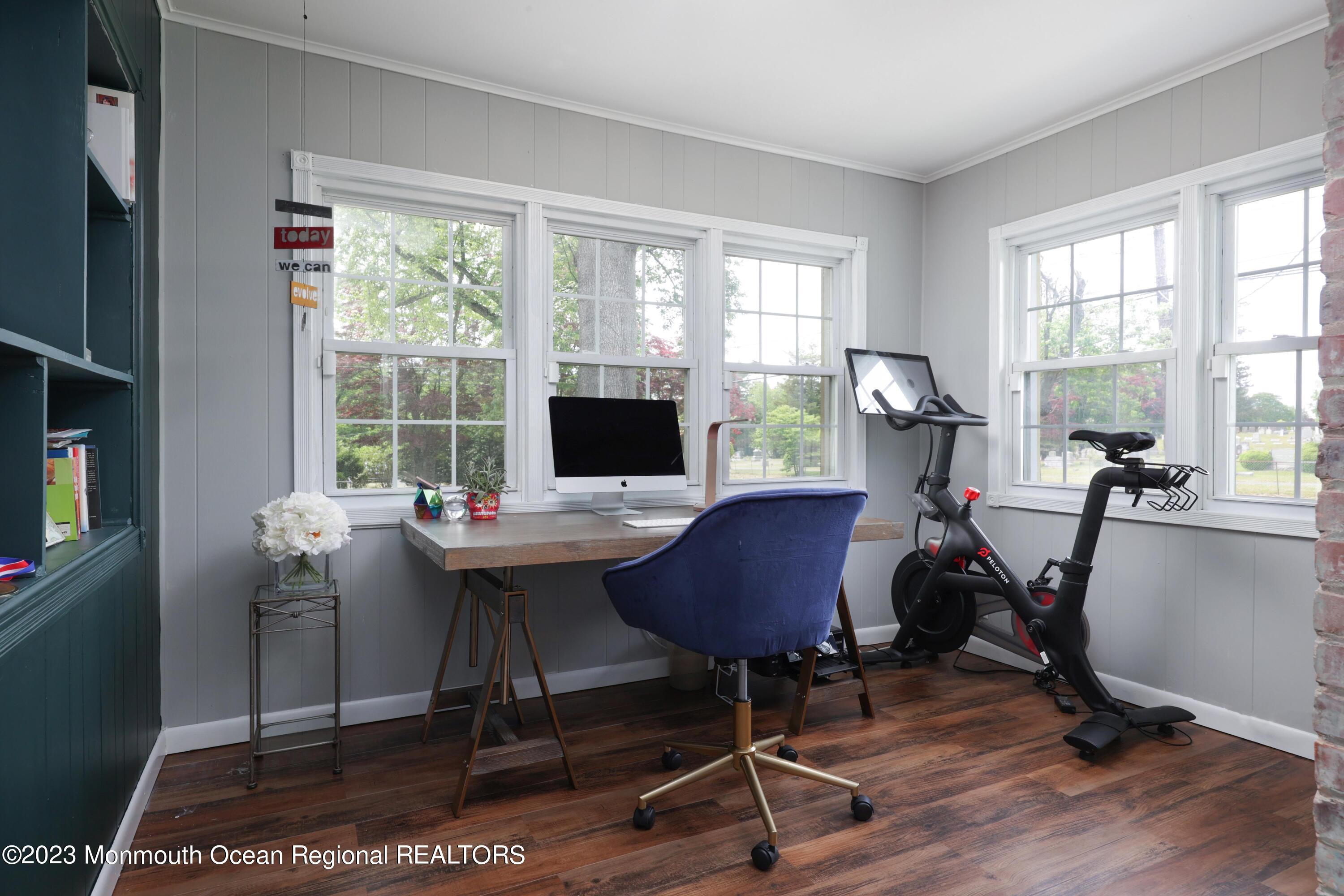 251 Oak Hill Road Red Bank, NJ 07701 - Photo 9 of 20 First Floor Office