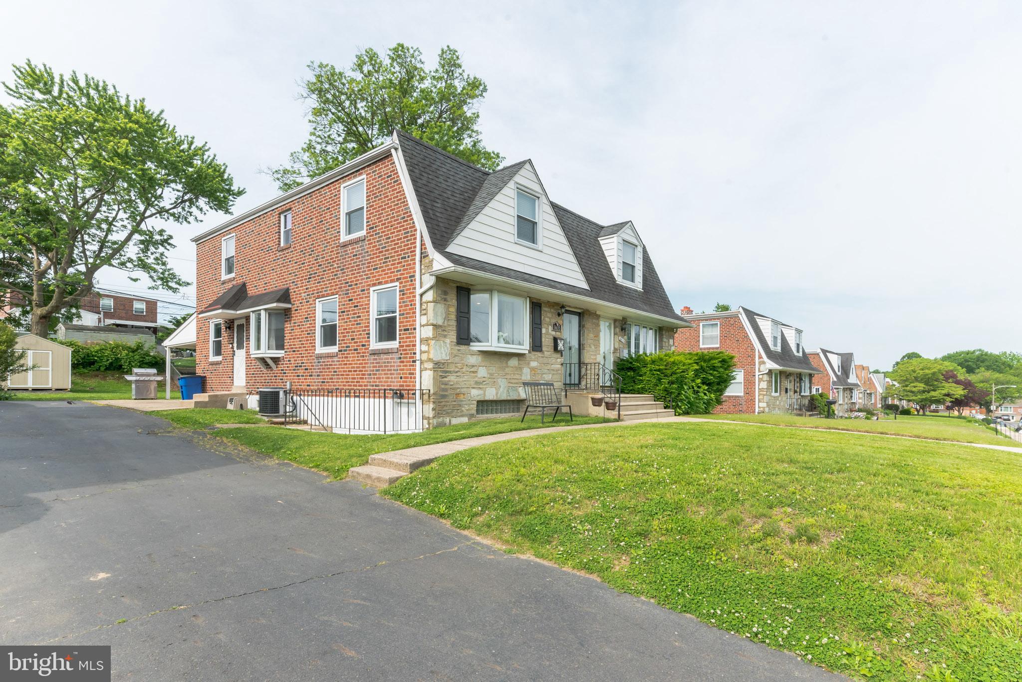 8635 Bridle Road Philadelphia, PA 19115 - Photo 2 of 30