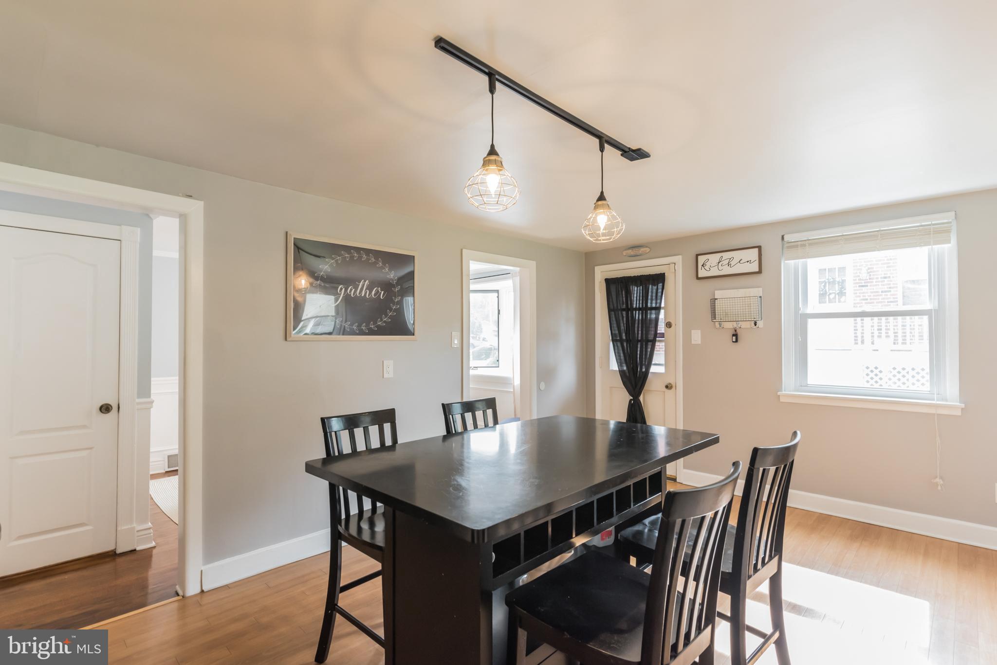 8635 Bridle Road Philadelphia, PA 19115 - Photo 12 of 30