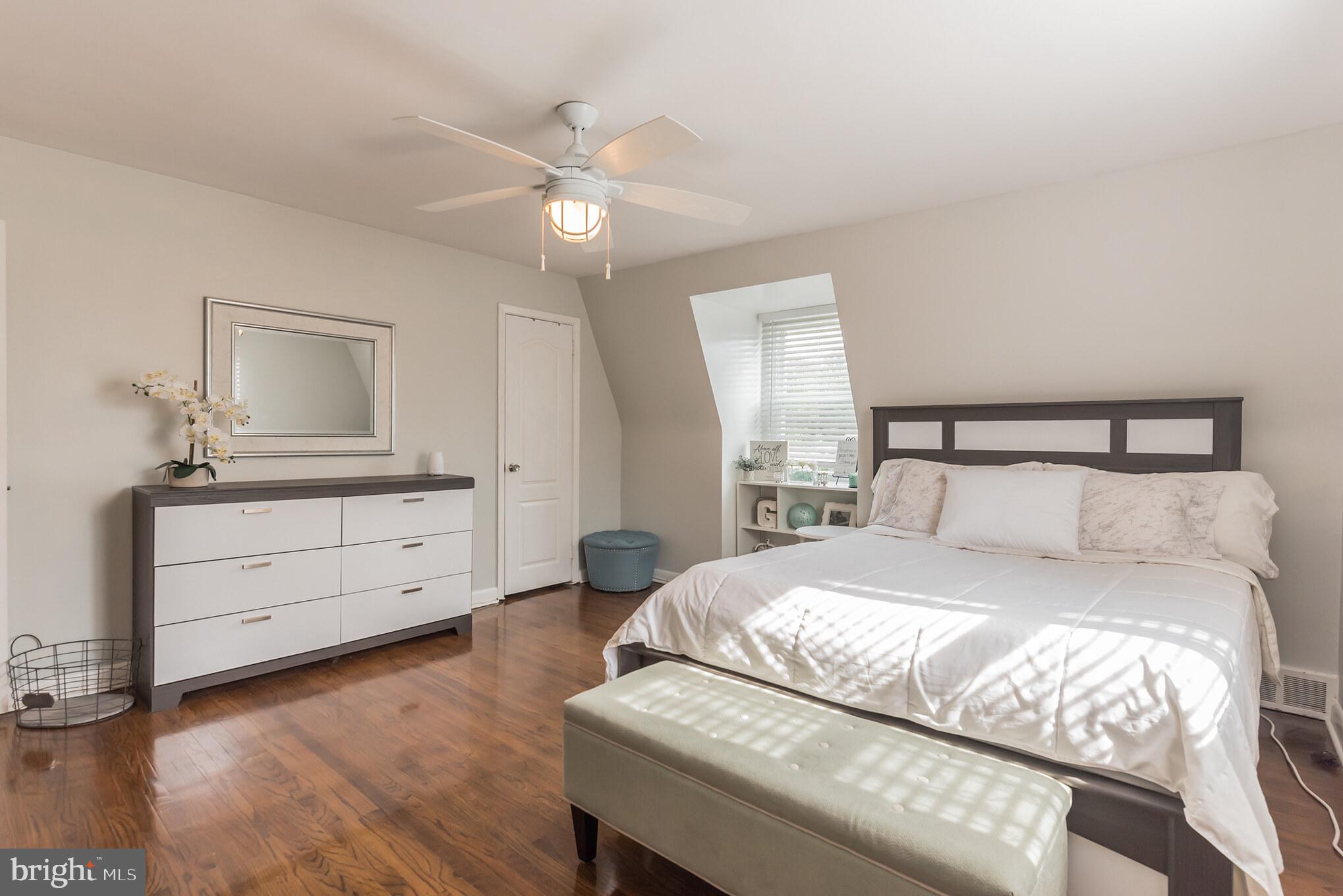 8635 Bridle Road Philadelphia, PA 19115 - Photo 16 of 30