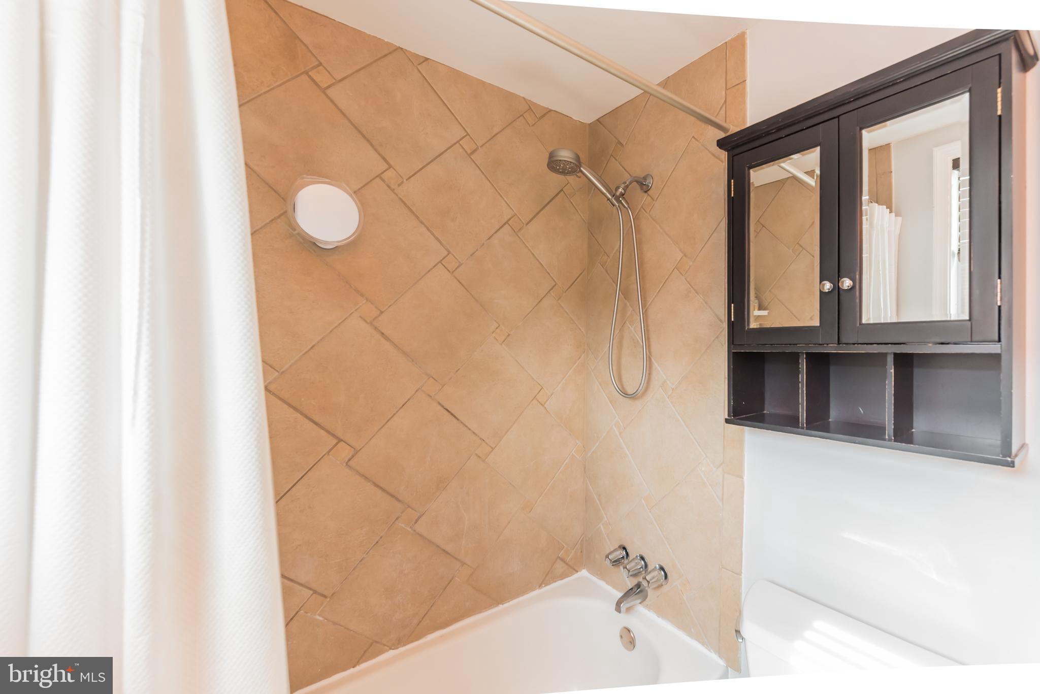 8635 Bridle Road Philadelphia, PA 19115 - Photo 23 of 30