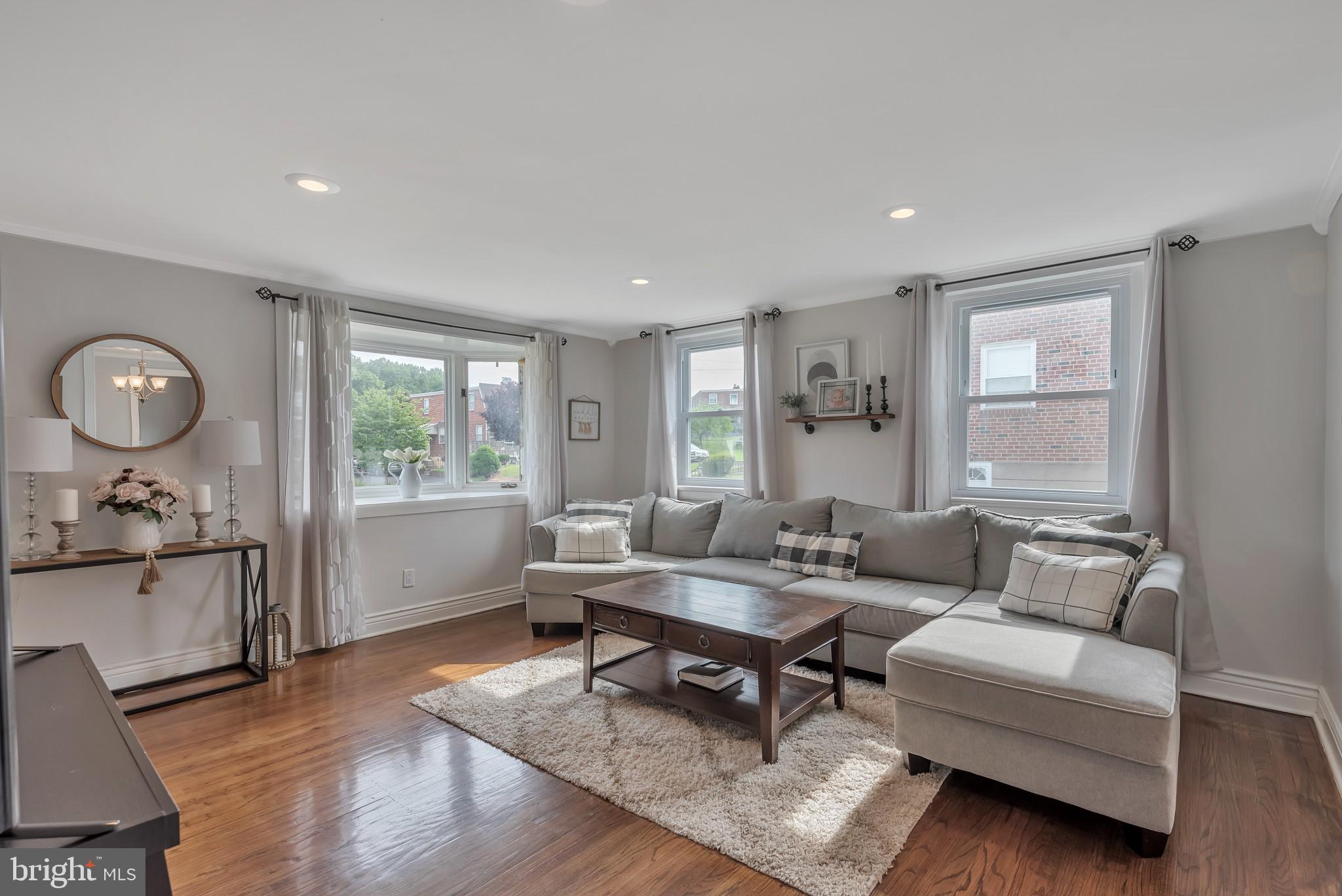8635 Bridle Road Philadelphia, PA 19115 - Photo 6 of 30