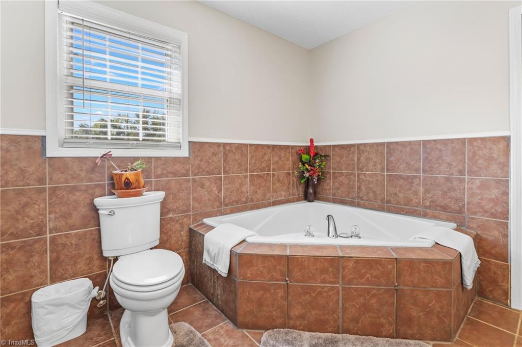 409 Chestnut Grove Church Road Lexington, NC 27295 - Photo 28 of 46 Gallery Image 28